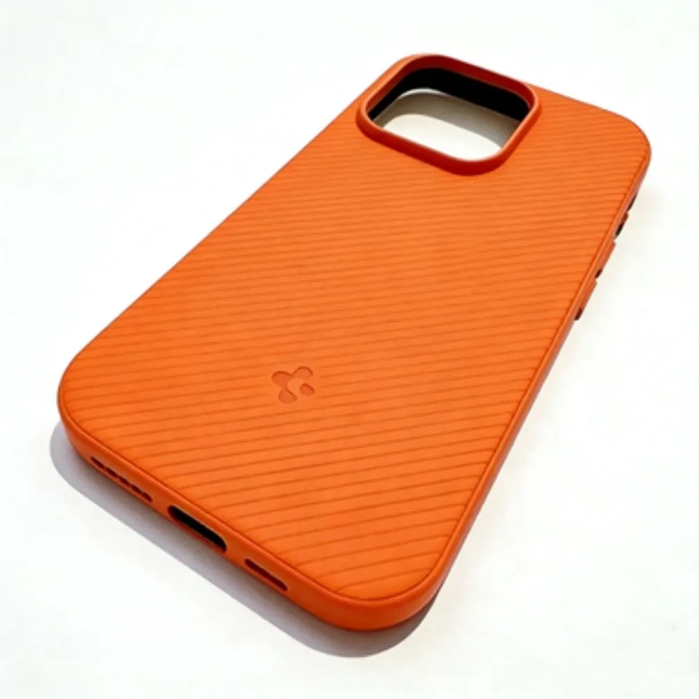 כיסוי TPU מגנטי מט מבית Spigen לאייפון 17 Pro Max